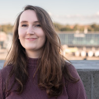 WORKSHOPS SIND AUSGEBUCHT!!! "Demokratie? Mit Zukunft! Neue Workshop-Reihe mit Poetry Slammerin Selina Seemann"