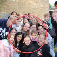 Was steckt in mir und Dir und Dir?